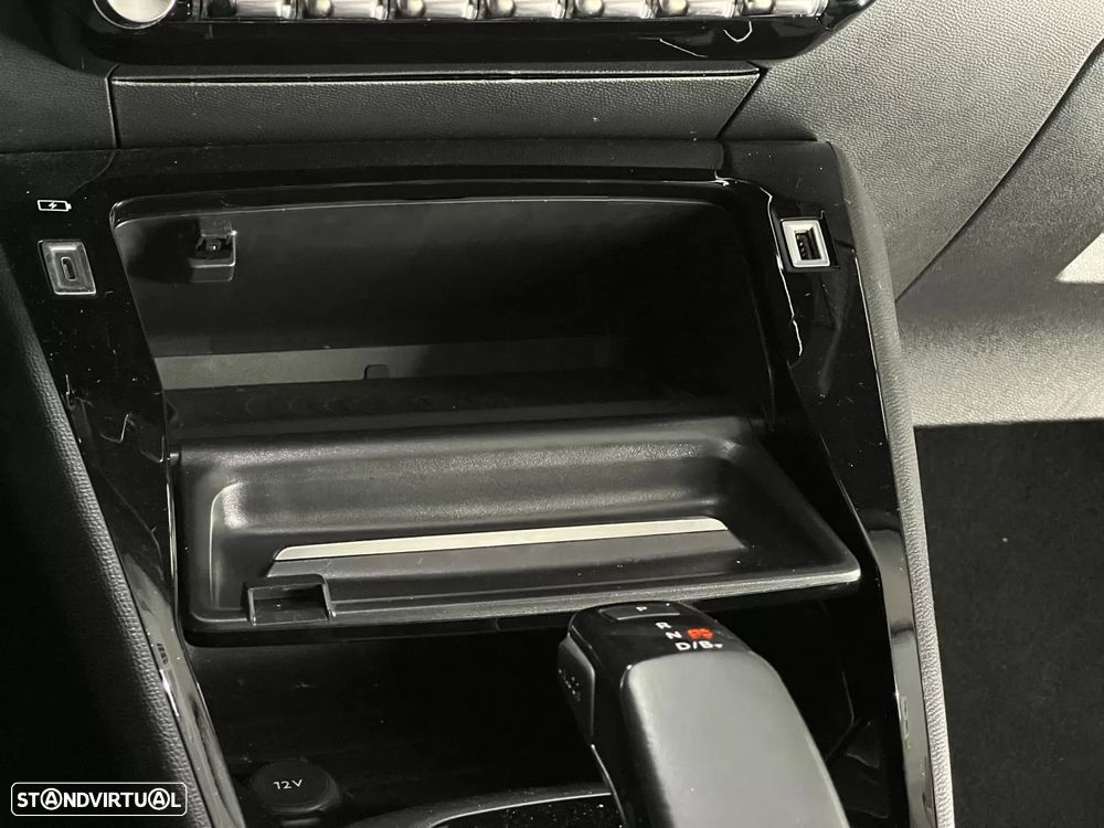 Peugeot e-2008 50 kWh Allure - 44