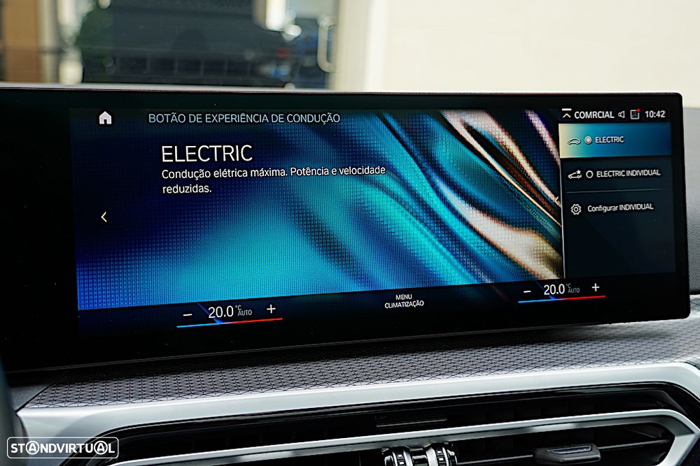 BMW 330 e Pack Desportivo M Auto - 37