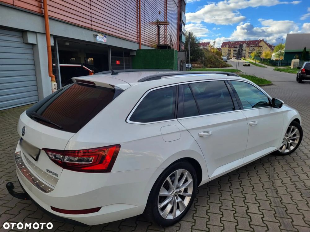 Skoda Superb 2.0 TDI Active DSG - 16