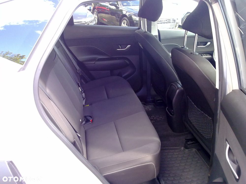 Hyundai Kona 1.6 GDI DCT Select - 17