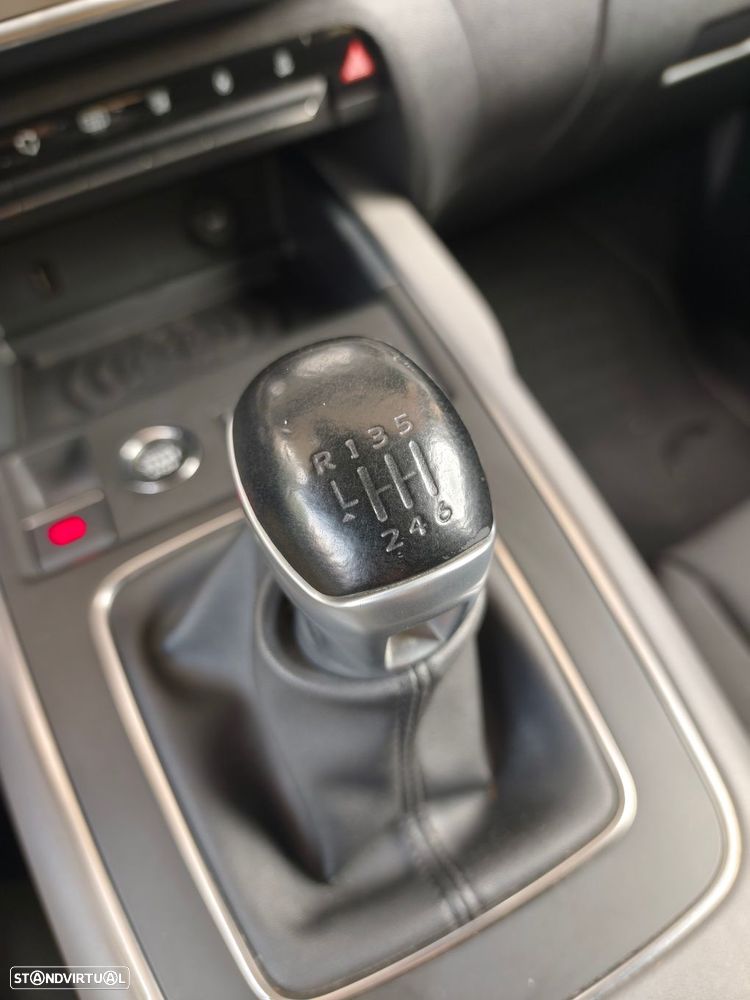 Citroën C5 Aircross 1.2 PureTech Feel Pack - 32