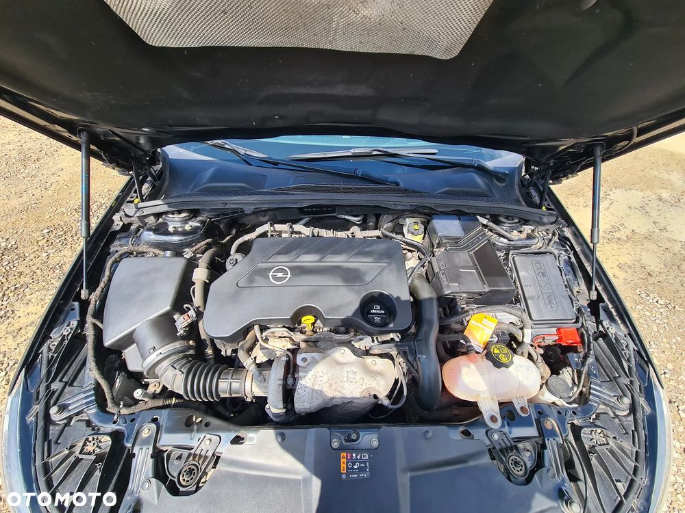 Opel Insignia - 36