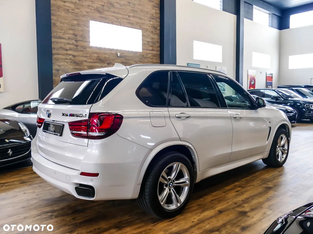 BMW X5 M M50d Sport-Aut - 4