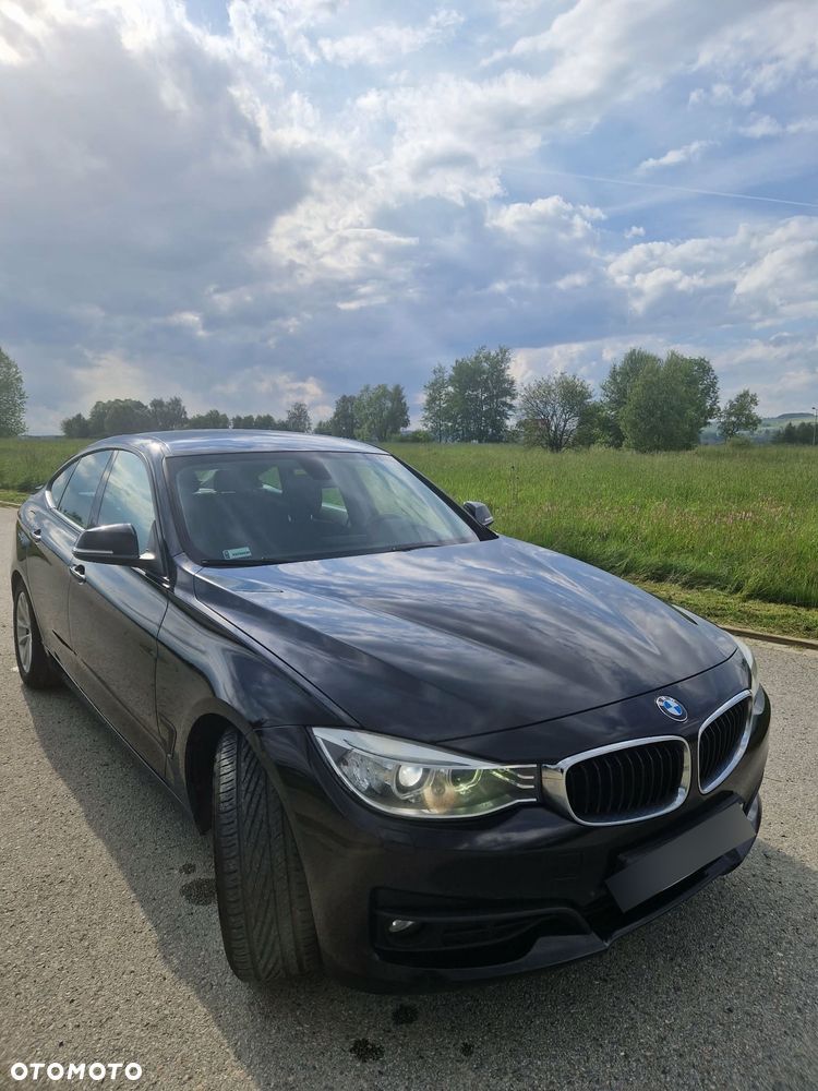 BMW Seria 3 320d xDrive - 12