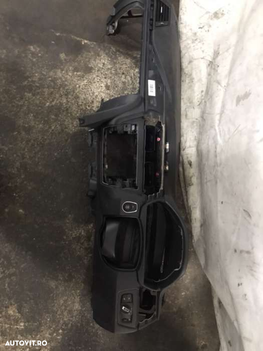 Plansa bord bmw seria 3 f30 de Anglia - 2
