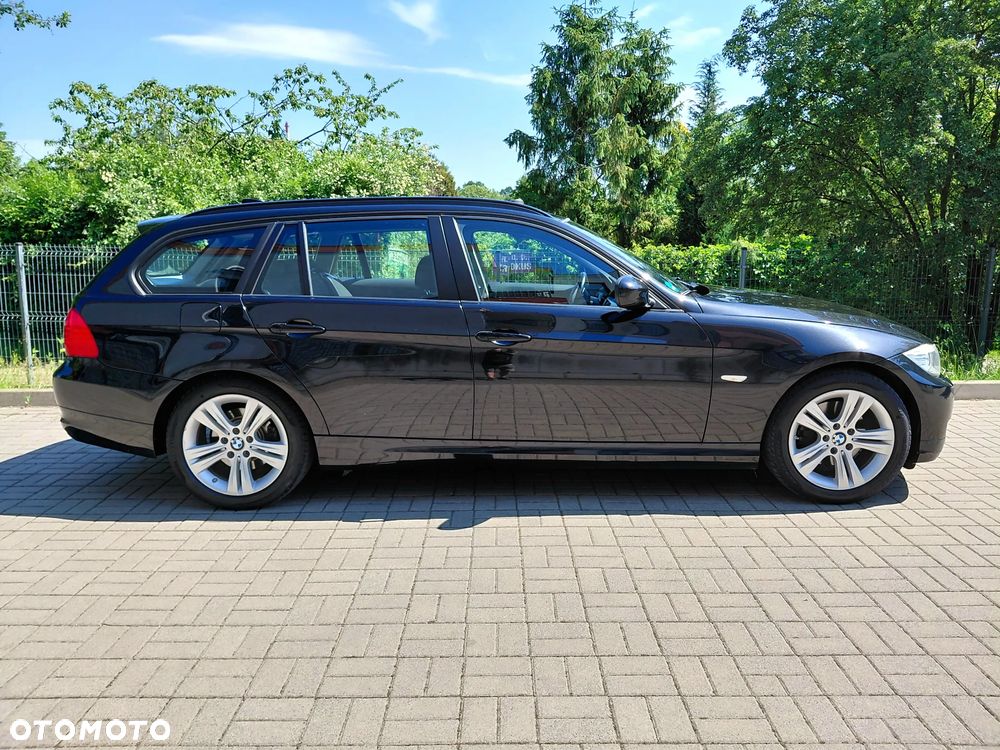 BMW Seria 3 320d DPF Edition Sport - 19