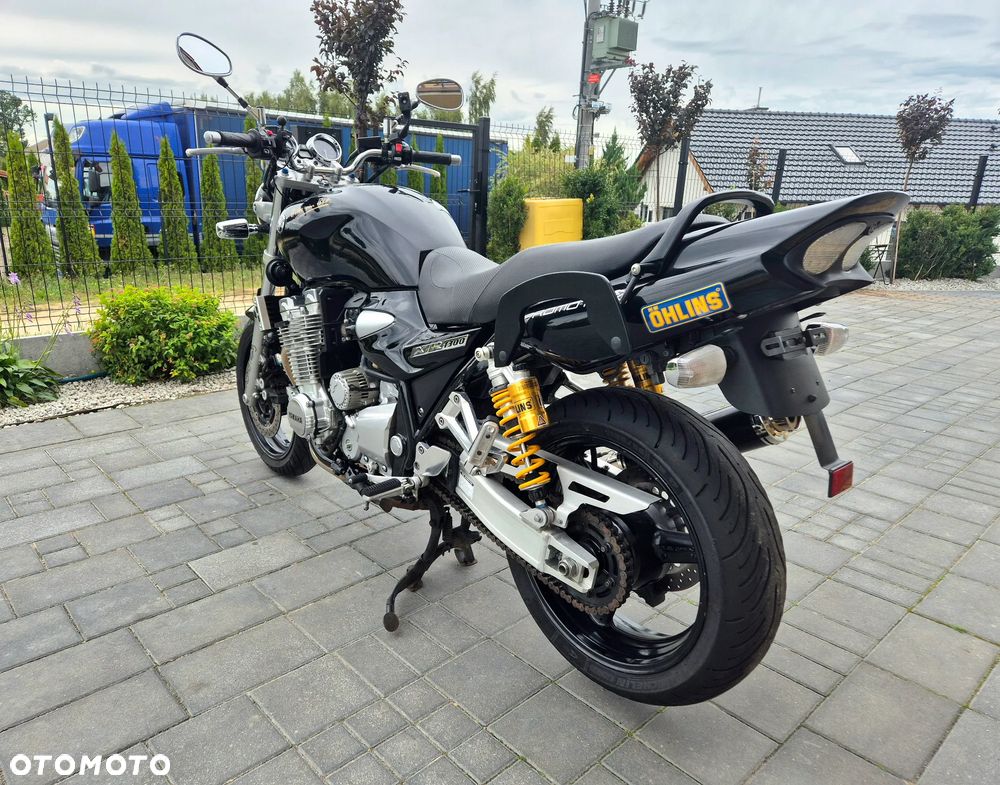 Yamaha XJR - 2