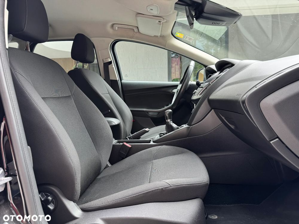 Ford Focus 1.0 EcoBoost Titanium - 31