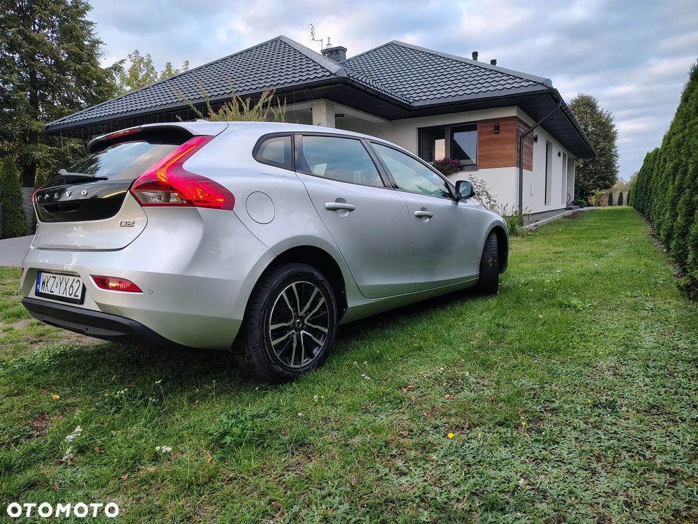 Volvo V40 D2 Momentum - 10