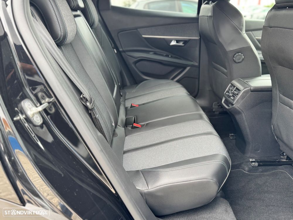 Peugeot 3008 1.5 BlueHDi Allure Pack EAT8 - 15