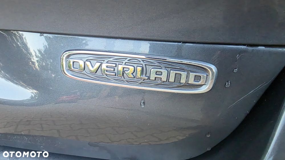 Jeep Grand Cherokee - 32