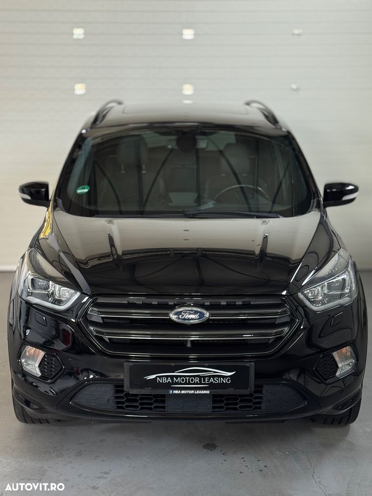Ford Kuga 1.5 EcoBoost 2x4 ST-Line - 2