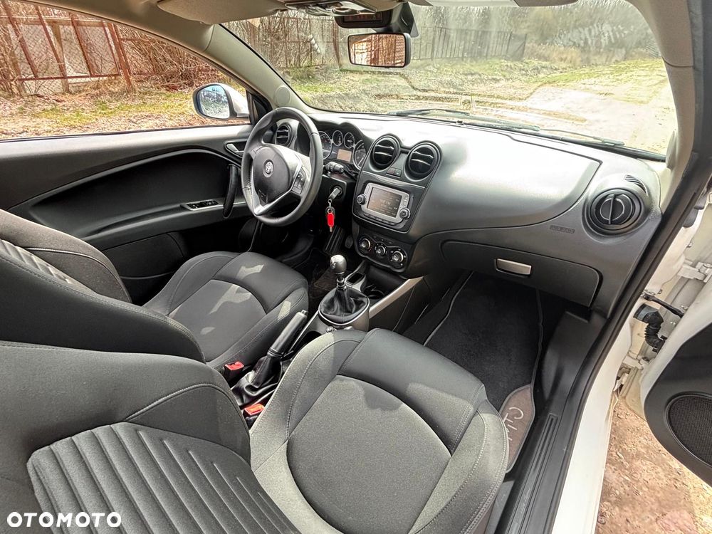 Alfa Romeo Mito 1.4 Distinctive EU6 - 39