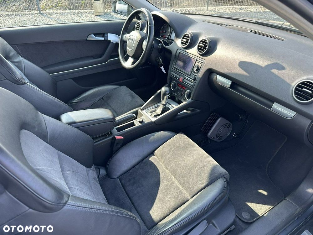 Audi A3 3-drzwiowe 3.2 quattro S tronic Ambition - 24