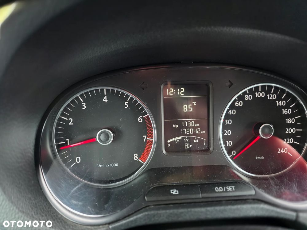 Volkswagen Polo - 16