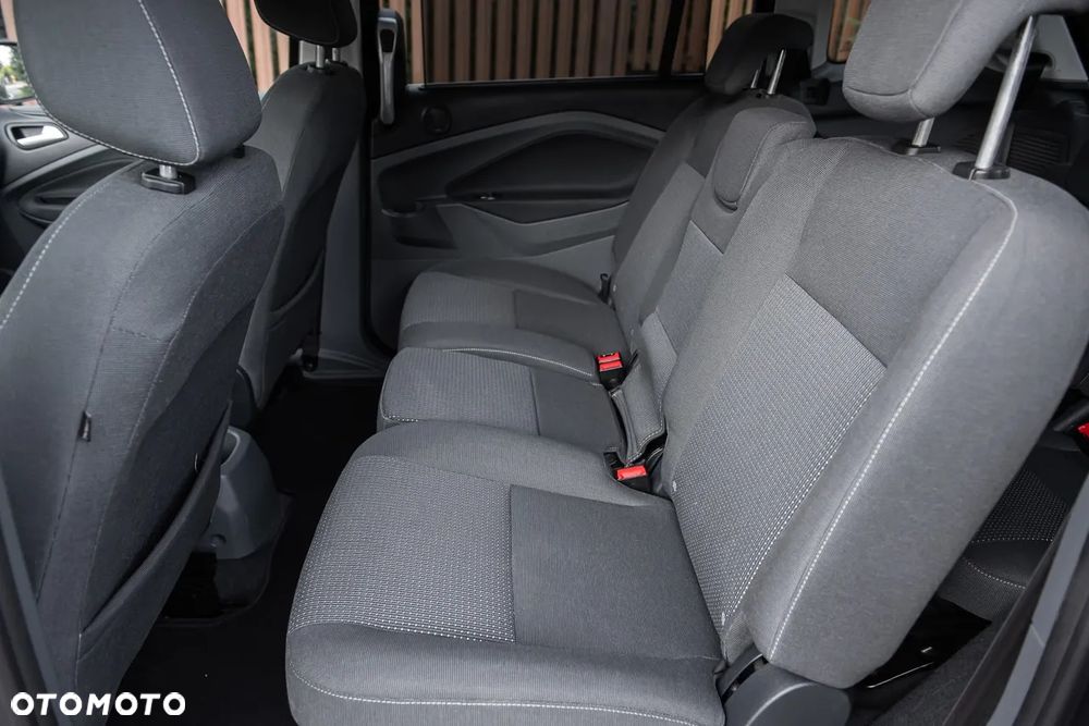 Ford Grand C-MAX - 28