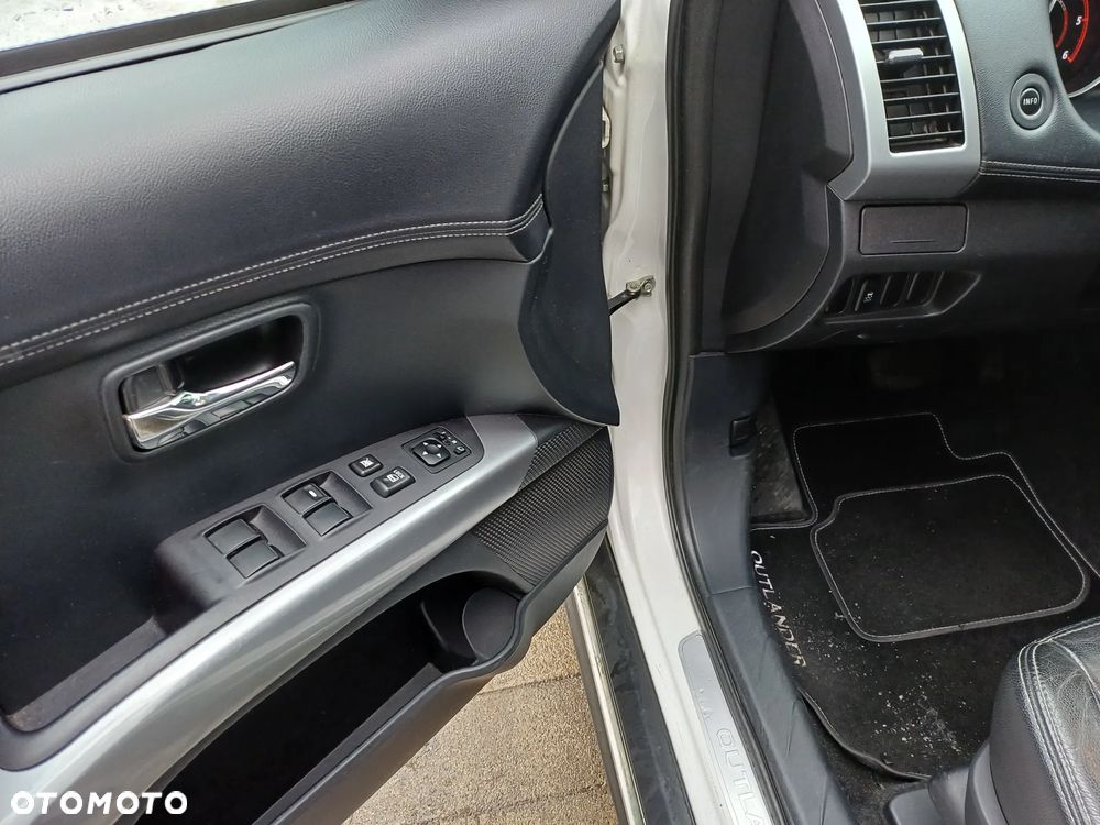 Mitsubishi Outlander 2.2 DID Intense + EU5 TC-SST - 4
