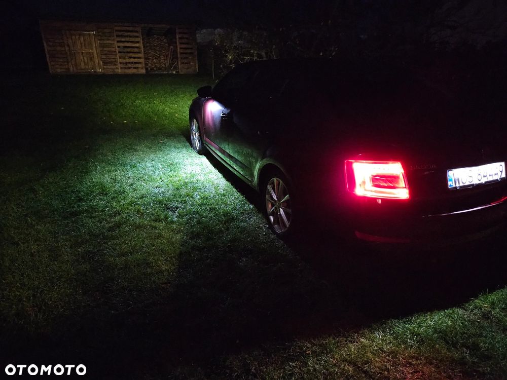 Skoda Octavia 1.8 TSI Elegance DSG - 22
