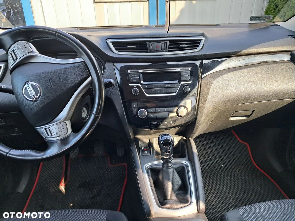 Nissan Qashqai 1.2 DIG-T Acenta EU6 - 10