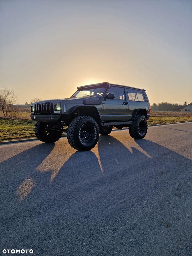 Jeep Cherokee ver-4-0 - 1