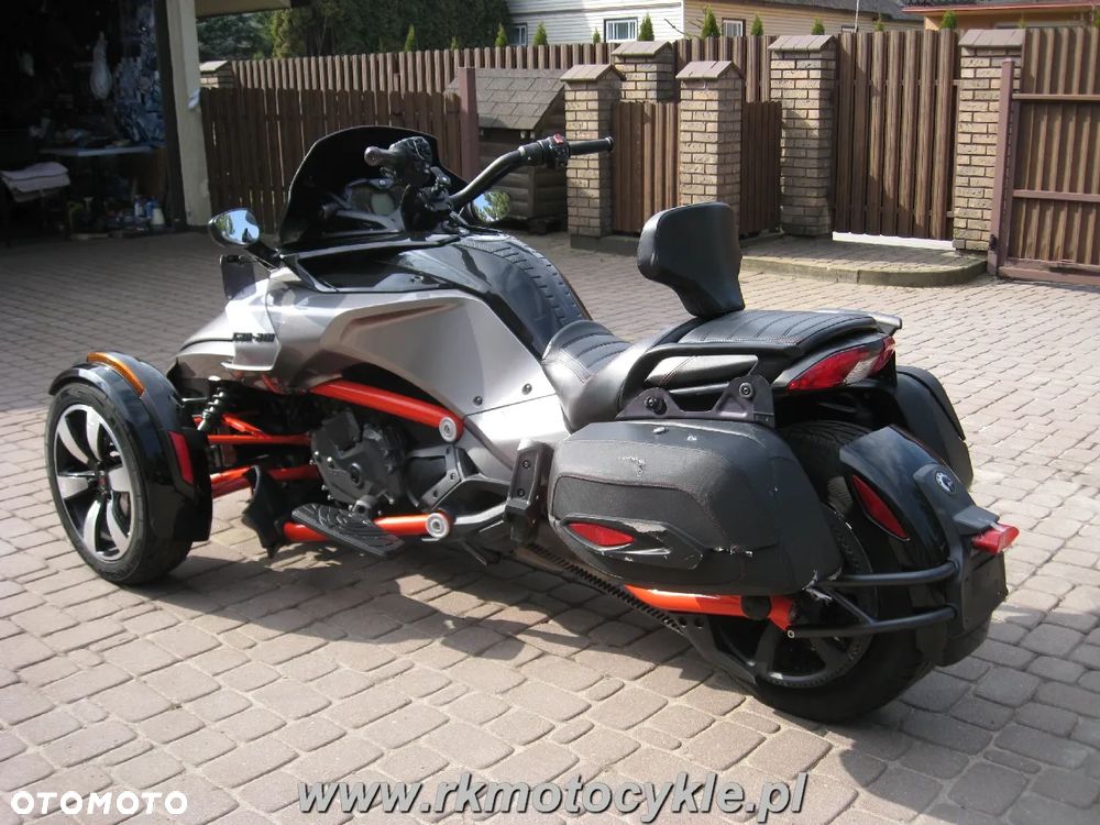 Can-Am Spyder - 6