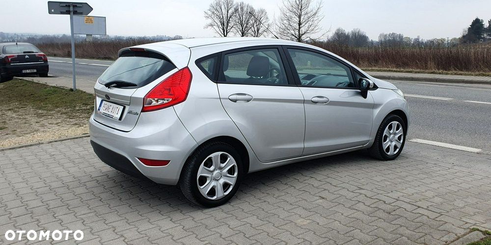 Ford Fiesta - 4