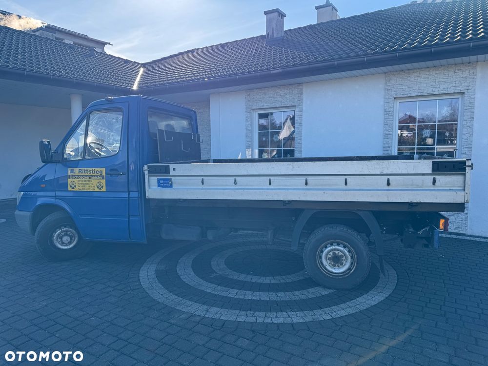 Mercedes-Benz SPRINTER - 11