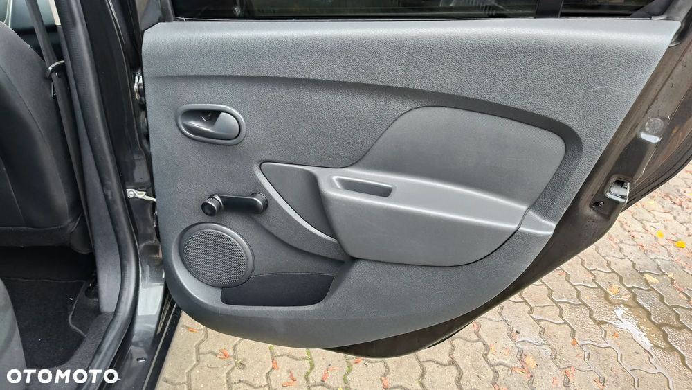 Dacia Logan - 15