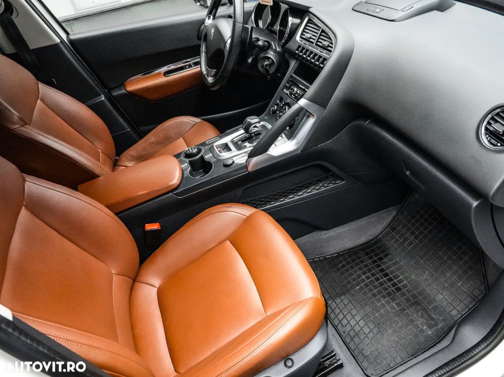 Peugeot 3008 HYbrid4 2.0 HDI FAP ETG + Electric - 12