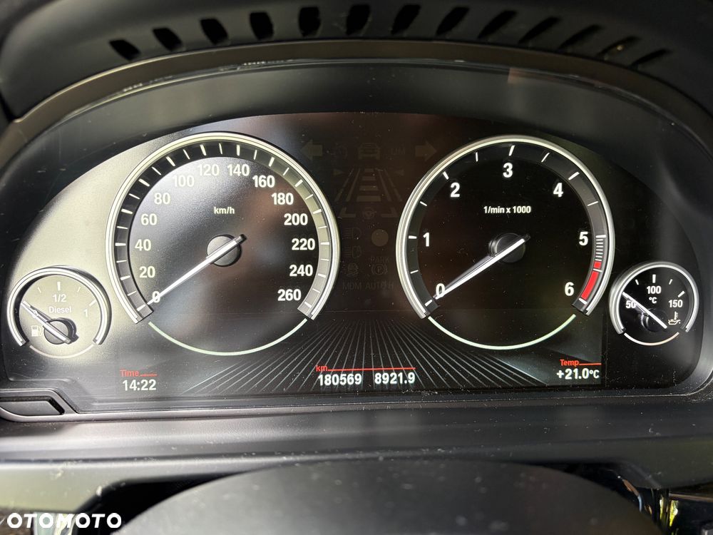 BMW X5 xDrive30d - 12