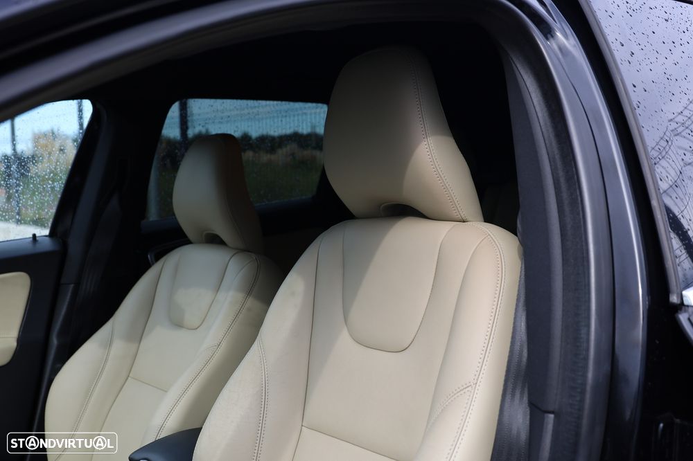 Volvo XC 60 2.0 D4 Summum - 21