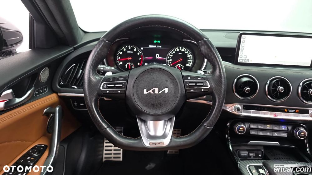 Kia Stinger 3.3 T-GDI V6 GT AWD - 11