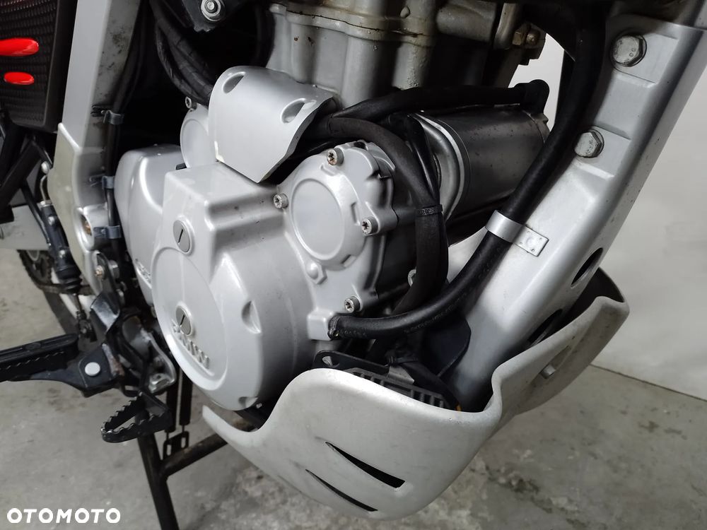 BMW F - 6