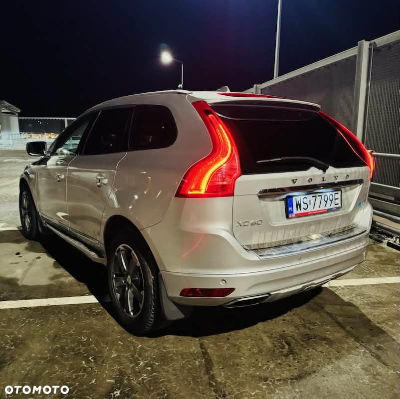 Volvo XC 60 D4 AWD Summum - 3