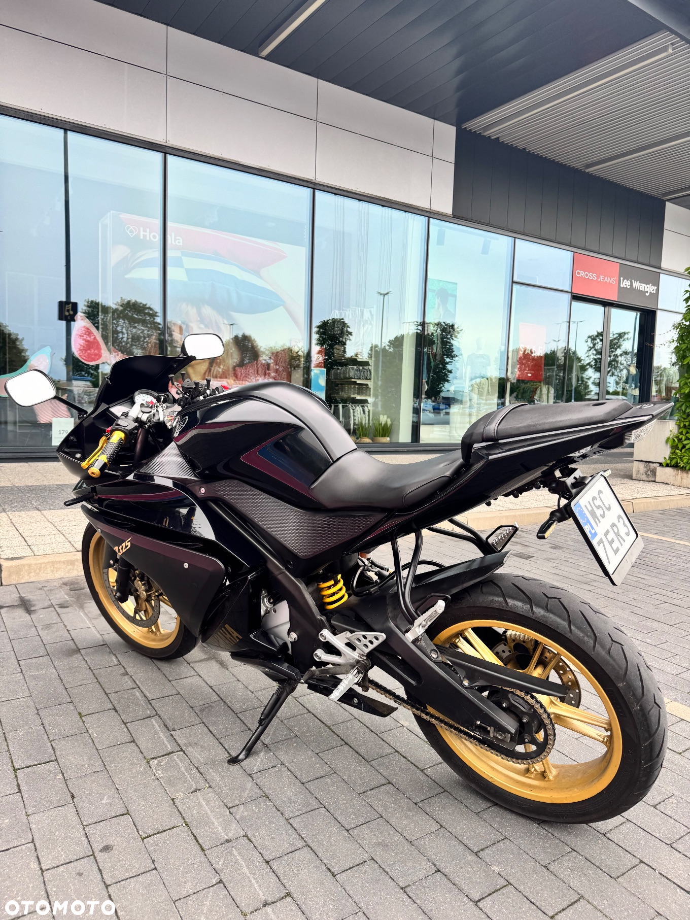 Yamaha R125 - 4