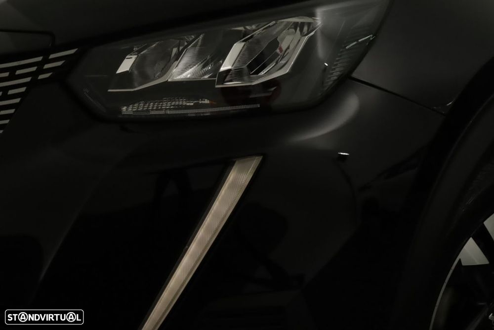 Peugeot 2008 1.2 PureTech Allure Pack EAT8 - 9
