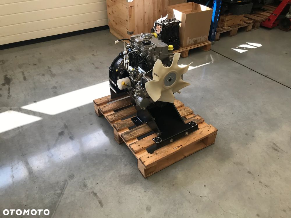SILNIK Perkins 403D-11 403D 11 15900netto - 3