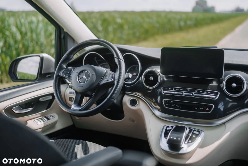 Mercedes-Benz Klasa V 250 (BlueTEC) d extralang 4Matic 7G-TRONIC - 23
