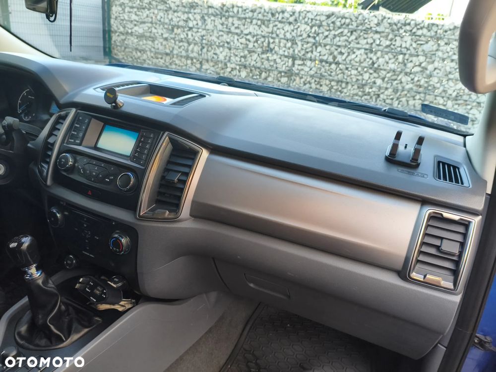 Ford Ranger 2.2 TDCi 4x4 DC XLT - 23