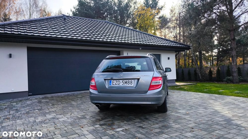 Mercedes-Benz Klasa C 200 7G-TRONIC Avantgarde Edition - 23