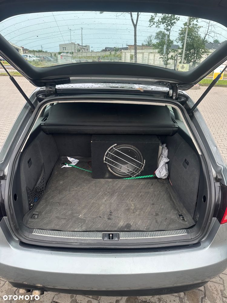 Audi A4 Avant 2.0 TDI - 10