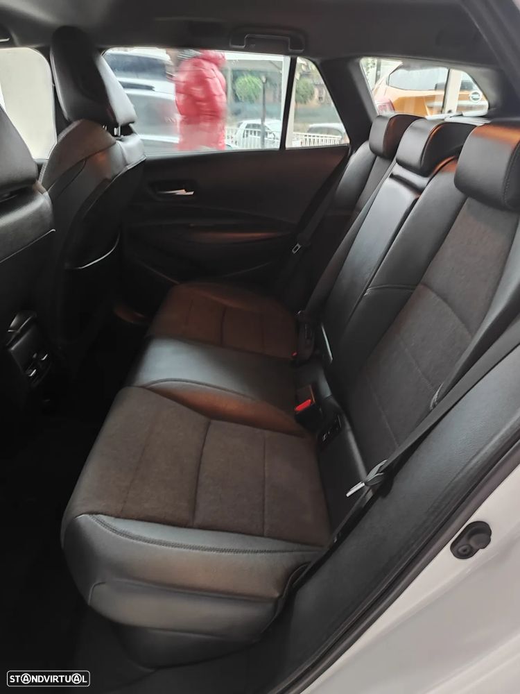 Toyota Corolla Touring Sports 1.8 Hybrid Comfort - 14