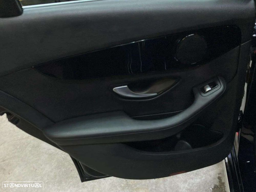 Mercedes-Benz C 200 - 21