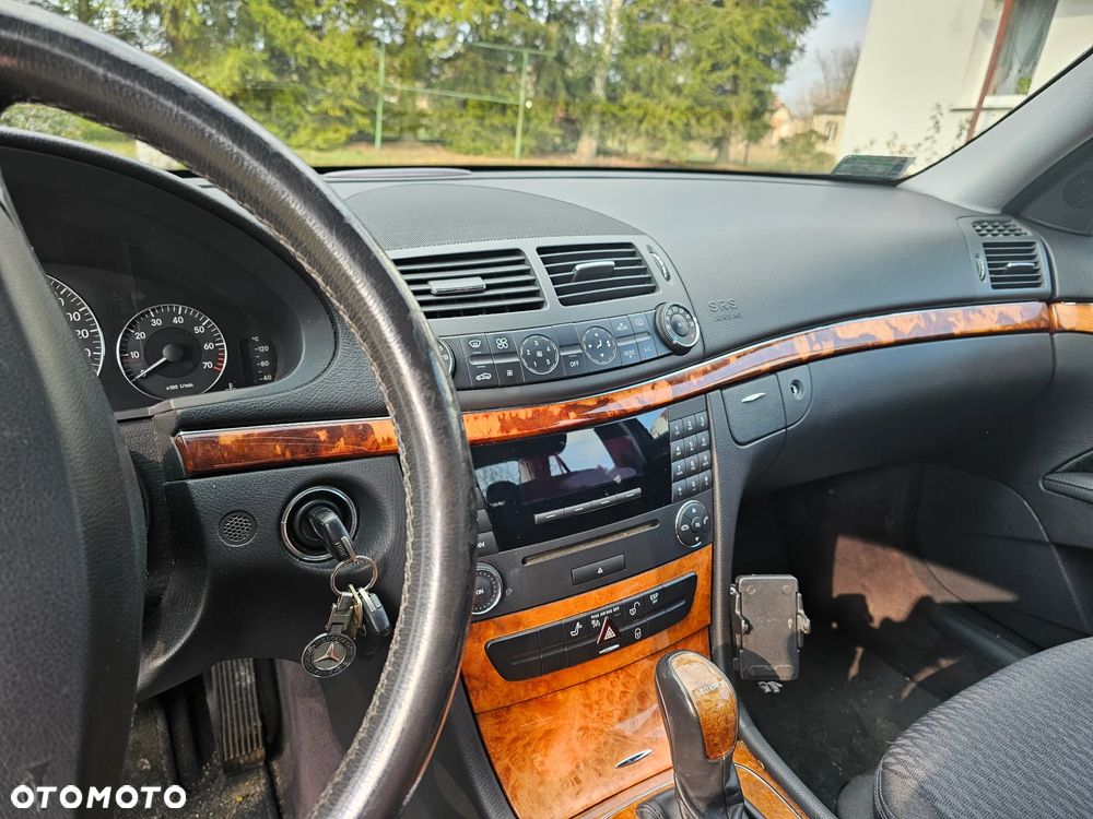Mercedes-Benz Klasa E 200 Kompressor Automatik Elegance - 4