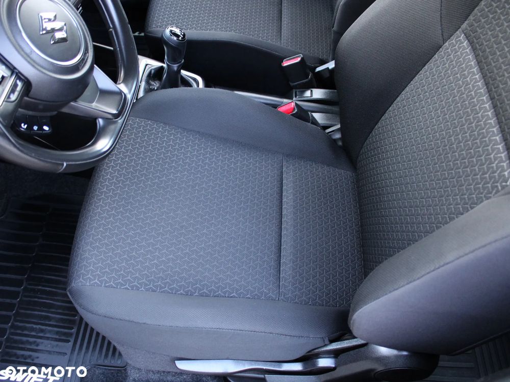 Suzuki Swift 1.2 Dualjet SHVS Premium Plus - 17