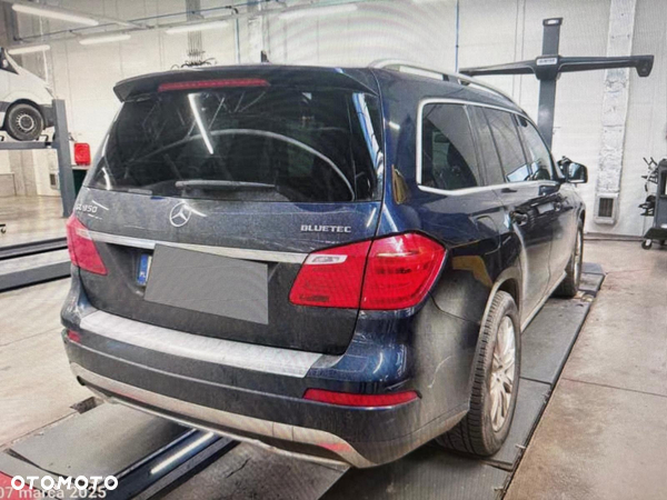 Mercedes-Benz GL 350 BlueTec 4-Matic
