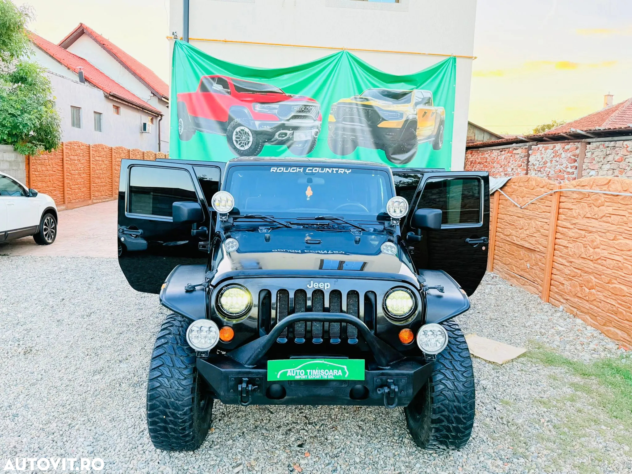 Jeep Wrangler - 2