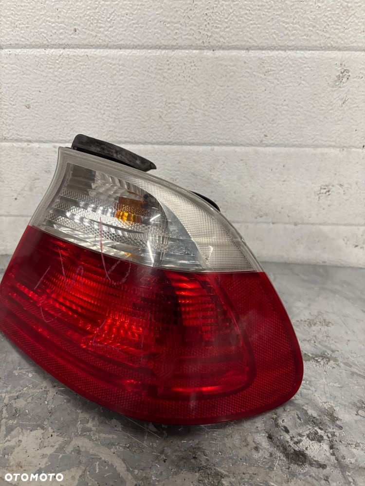 BMW E46 KABRIO LAMPA PRAWY TYL TYLNA - 3