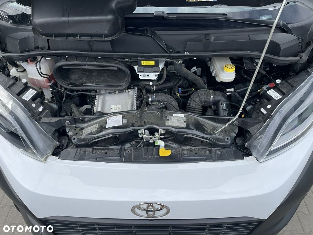 Toyota ProAce - 16