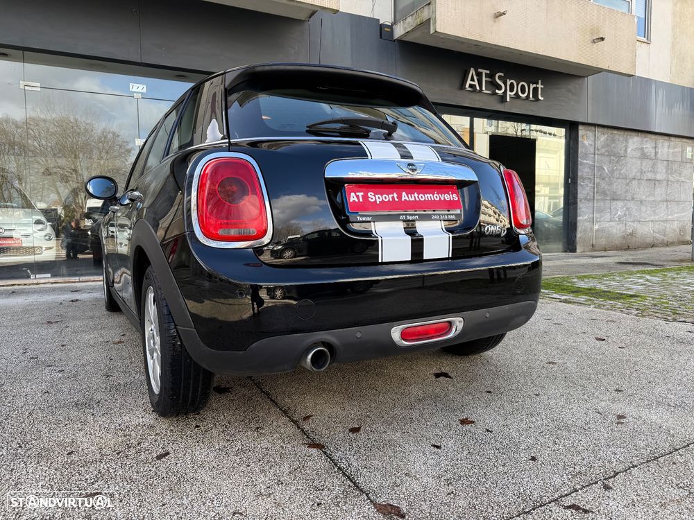 MINI 5 Portas One D - 38